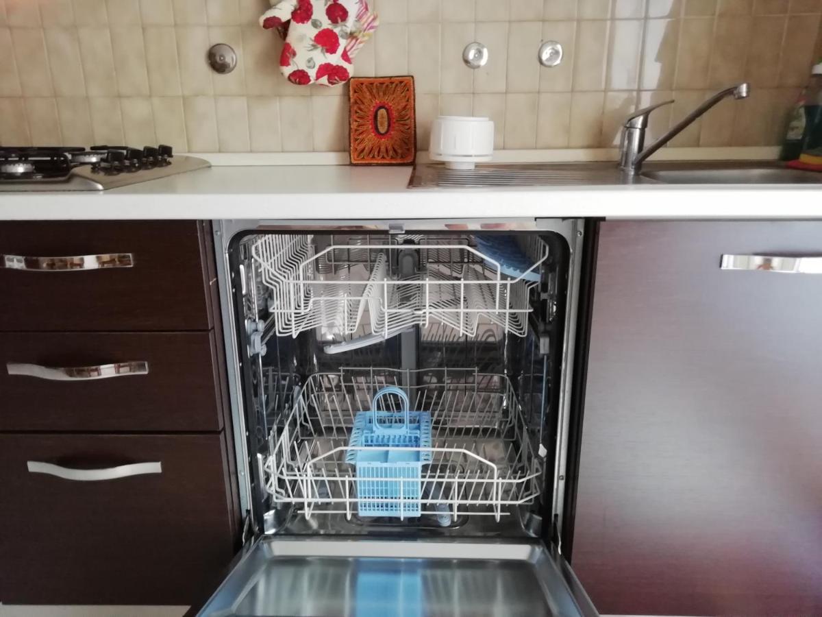 Rosso Tirano Appartement Buitenkant foto