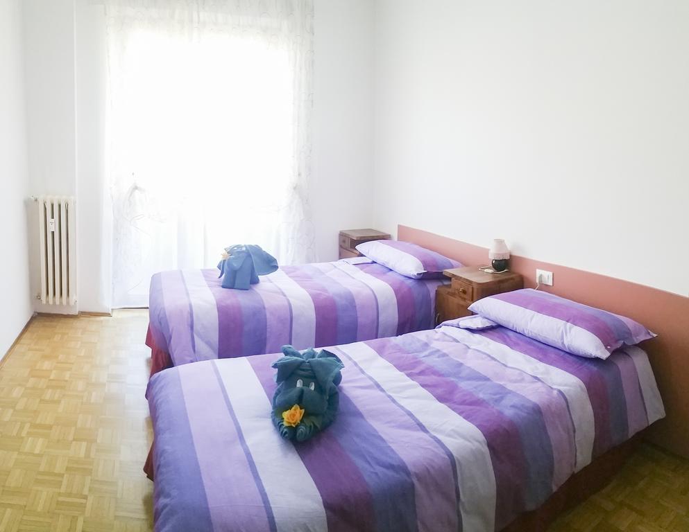 Rosso Tirano Appartement Buitenkant foto