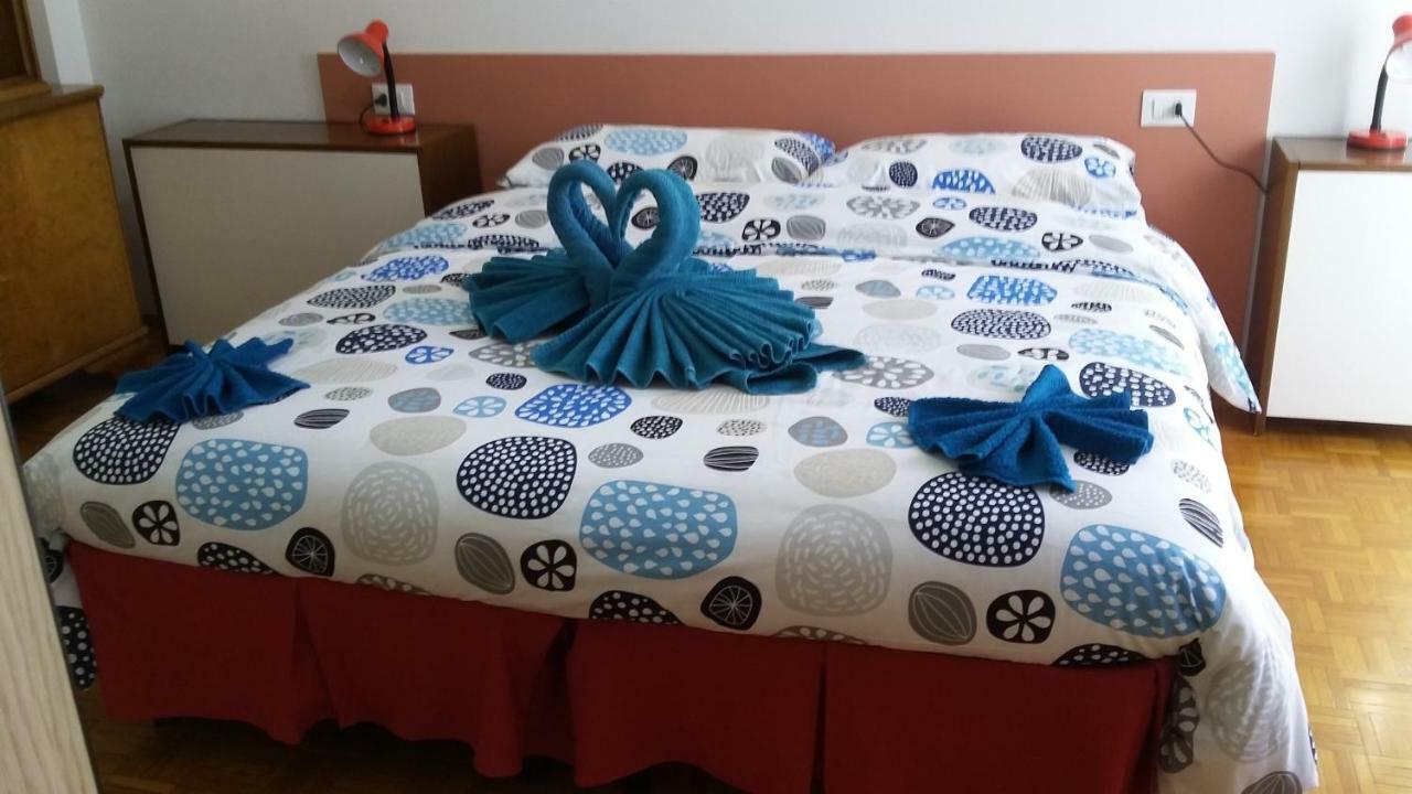 Rosso Tirano Appartement Buitenkant foto